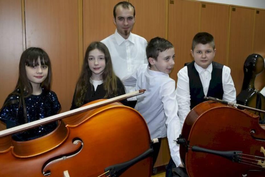 Tereza Čehić, Hana Gubić, Anteo Blažević, Karlo Jukić i prof. Anthony Havelka