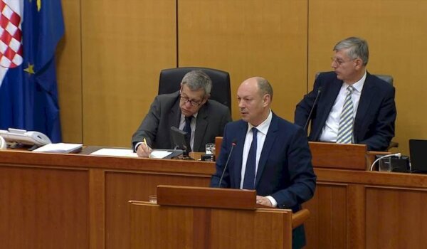 Sponza: Sporne odredbe novog Zakona o poljoprivrednom zemljištu anuliraju sve njegove prednosti