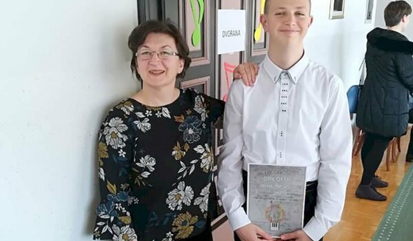 Porečki pijanist Mihael Žopovski osvojio prvu nagradu u Novom Marofu