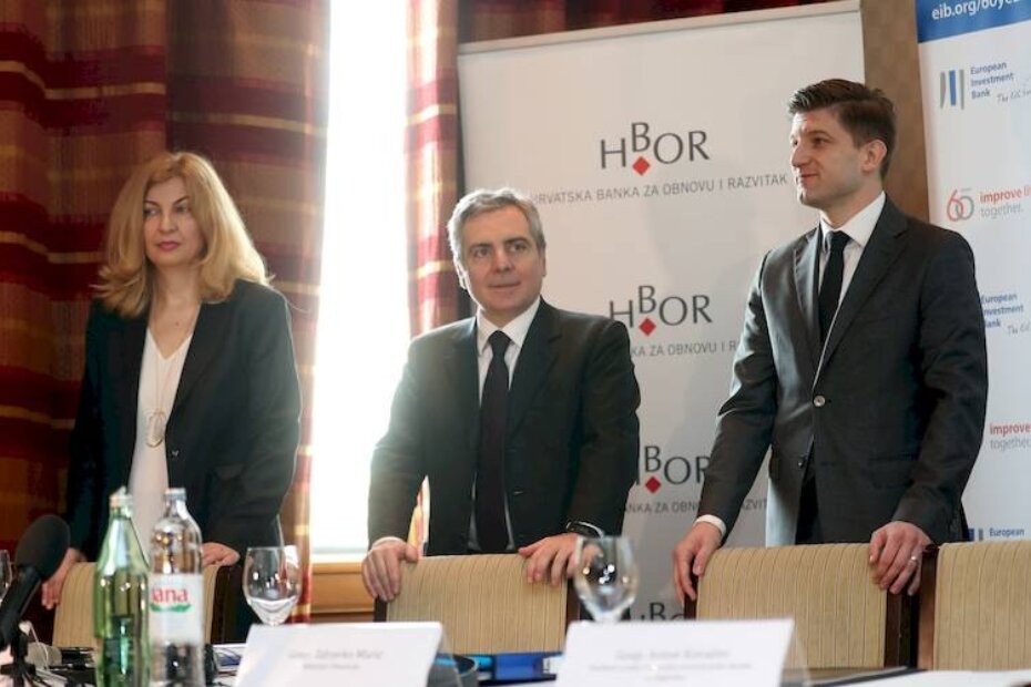 Voditeljica riznice Valamar Riviere Nataša Bereš, potpredsjednik EIB-a Dario Scannapieco i ministar financija RH Zdravko Marić