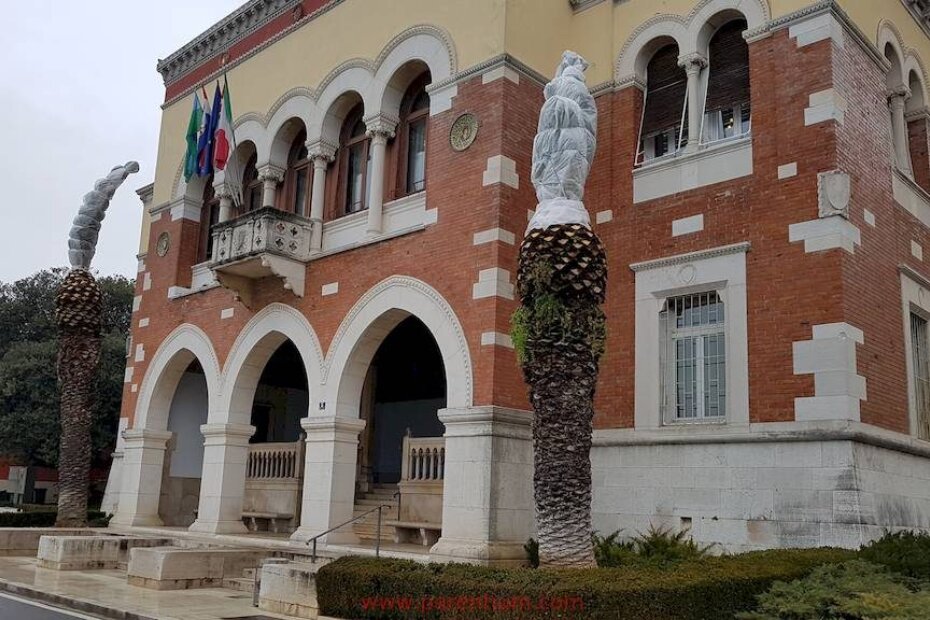 Gradska palača u Poreču