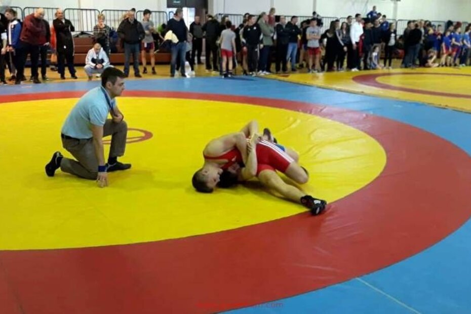 Toni Gmitrović tušira protivnika