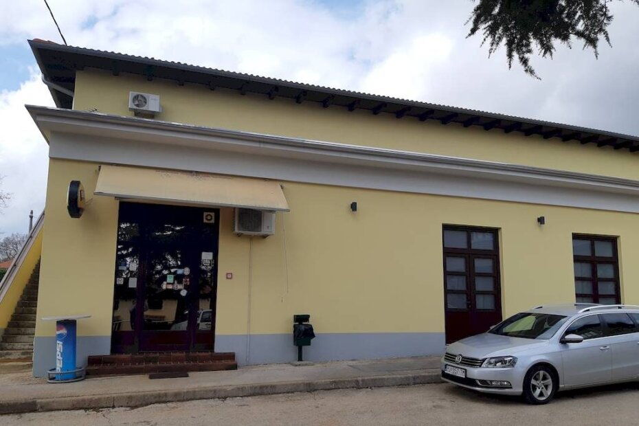 Bankomat će biti postavljen kraj ulaza u kaštelirski Dom