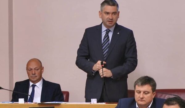Boris Miletić poručio premijeru Plenkoviću da vojska i turizam ne idu zajedno