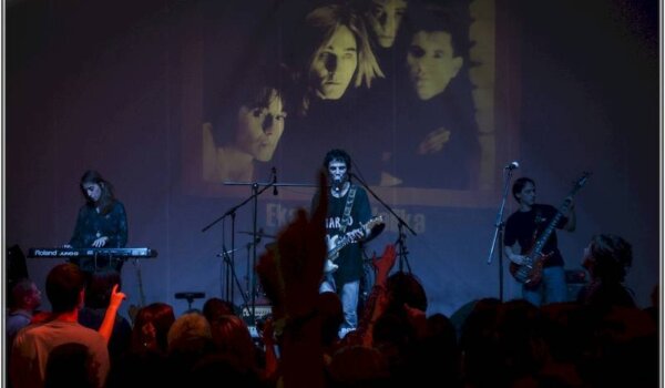 EKV tribute band Deca iz vode prvi put u Labinu