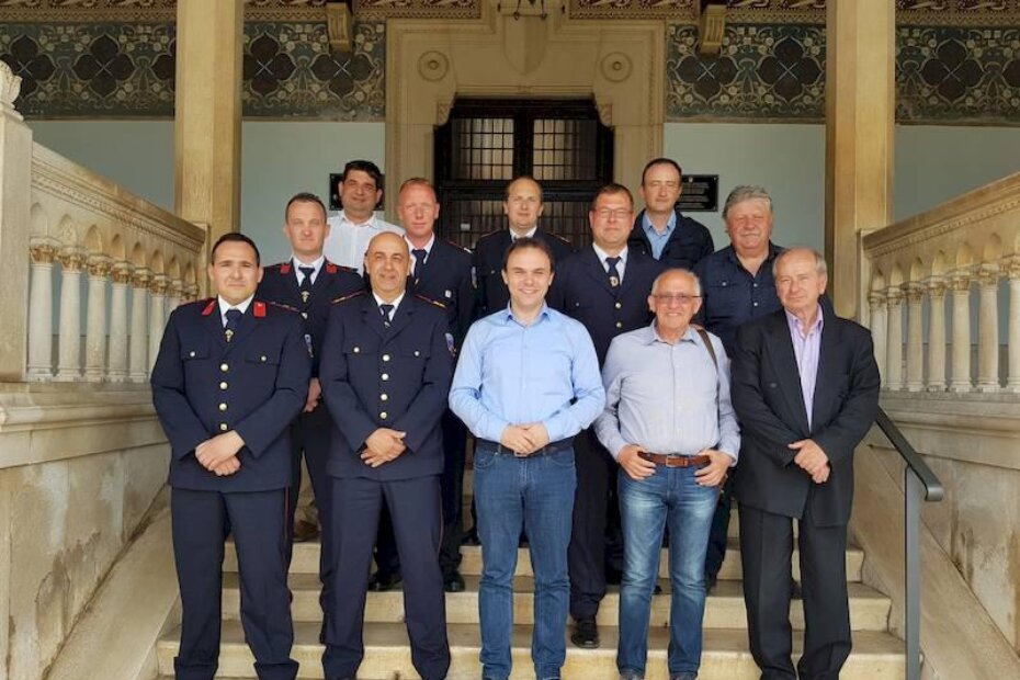 Gradonačelnik sa vatrogascima