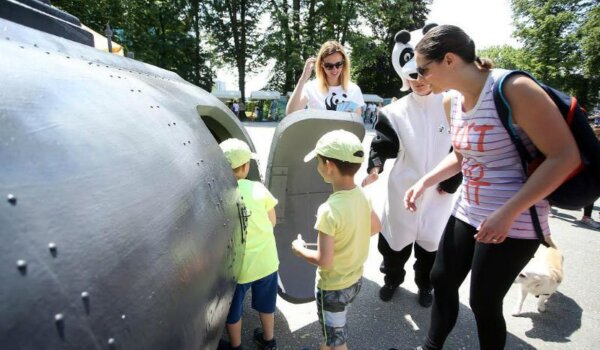 Podmornica na Trgu slobode i more aktivnosti za djecu