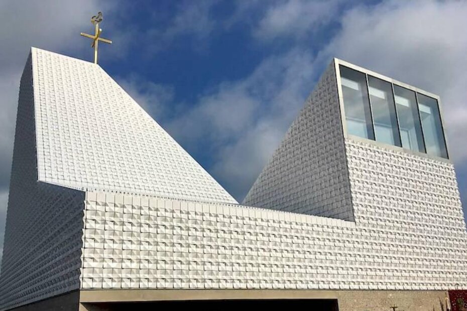 Otvaranje nove crkve u Poingu, Bavarska