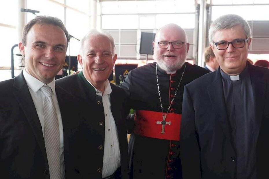 Gradonačelnik Poreča Loris Peršurić, Ivo Sadrić, kardinal Reinhard Marx i vlč. Milan Zgrablić