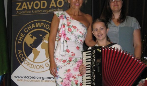 Roberta Brčić prva na "Accordion Games" natjecanju u Sloveniji