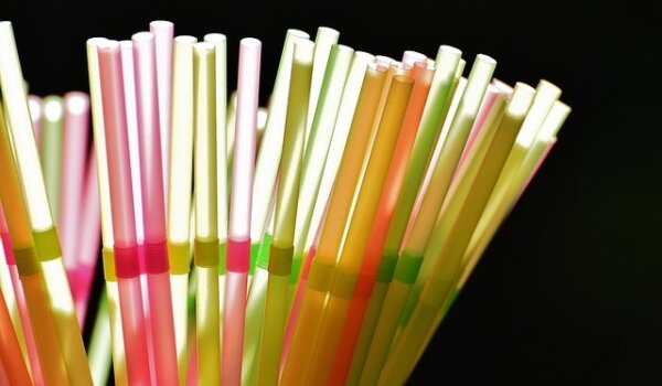 I Valamar Riviera izbacuje plastične slamke iz upotrebe