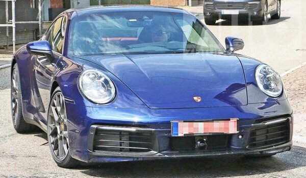 Porsche 911 Carrera (992): prve `špijunske` fotografije