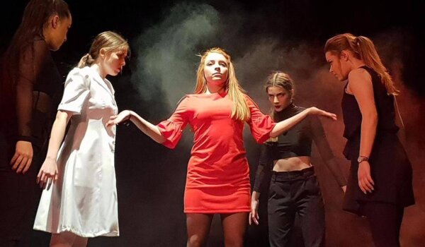 U gradskom kazalištu održan LiDraNo, školska smotra Srednje škole Mate Balote