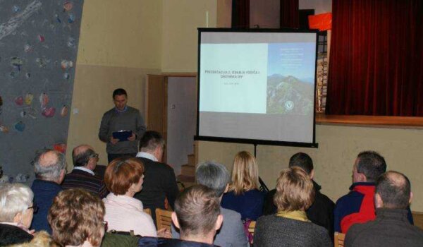 Predstavljen vodič, dnevnik i zemljovid Istarski planinarski put