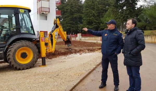 Gradi se novo parkiralište kraj Obrtničkog doma, vatrogasci i korisnici doma izrazili zadovoljstvo
