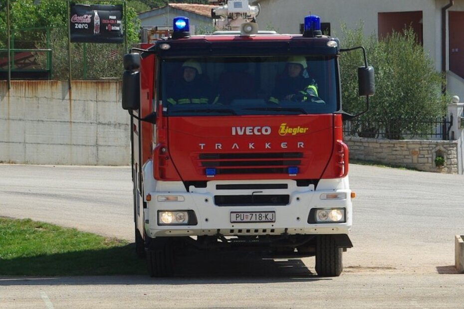 Porečki vatrogasci u akciji (arhiva)