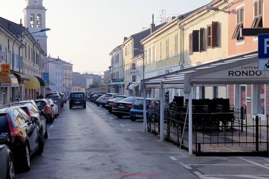 Zagrebačka ulica u Poreču (Ilustracija)