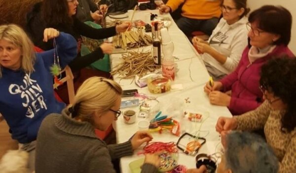 Maškare u Poreču - Veliki mali karneval na Trgu slobode, u Novoj Vasi vladaju cirkusanti, a u Červar Portu kauboji i Indijanci