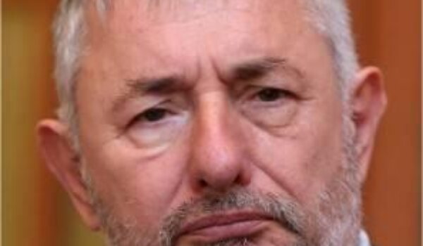 Treba moćnike izvesti na čistinu i suočiti sa stvarnošću