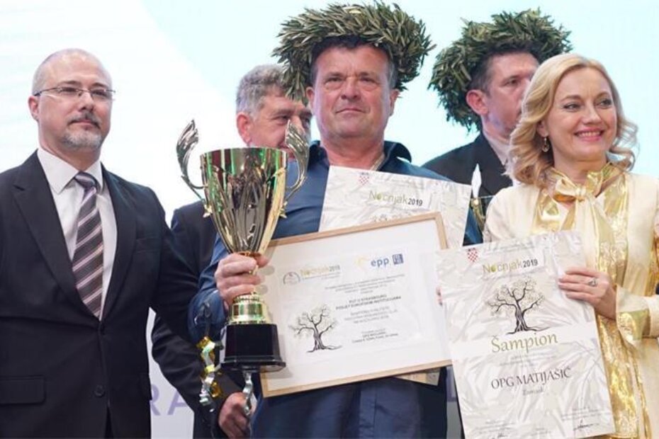 Vlasnik OPG-a Zlatko Matijašić u Neumu Foto: petir.eu