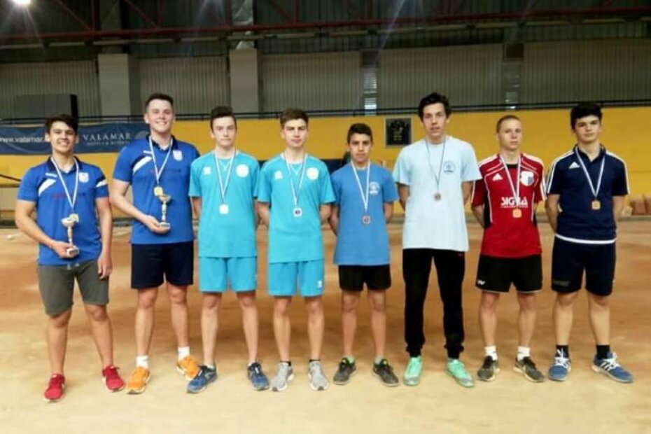 Najbolji u štafeti (slijeva): Adrian Radola, Filip Matijašić, Samuel Majcan, Karlo Pavletić, Ivan Načinović, Andrea Tenčić, Marko Radešić i Mateo Matošević