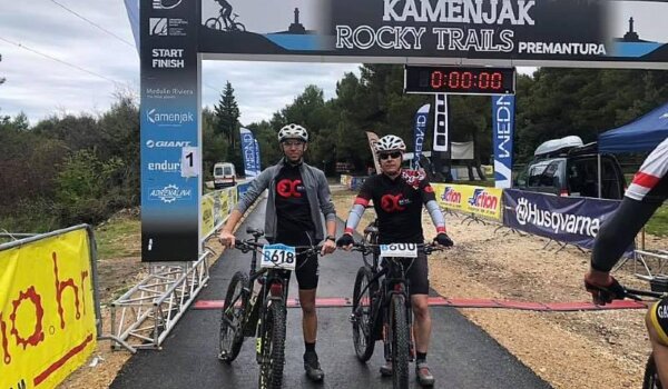 Diego Žužić i Albert Kiš na XCM maratonu u Premanturi