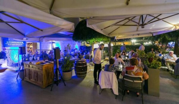 Večera u restoranu Spinnaker s potpisom osvajača Michelinove zvjezdice