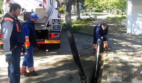 Nogostup dobivaju Hvarska i Brionska ulica, sanira se tlakovac i čisti kanalizacija u Červar Portu