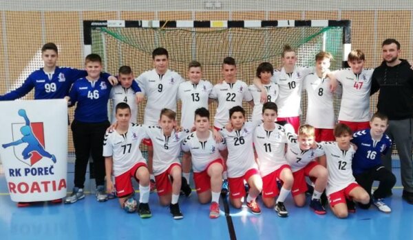 Dječaci RK Poreč odigrali prve utakmice državne završnice 1. HRLDA u Umagu