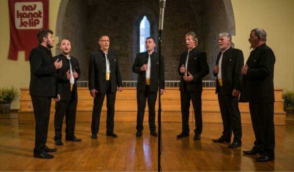 Završen 47. Naš kanat je lip: nagrađeni KUD Učka iz Matulji i klapa Brnista iz Pule