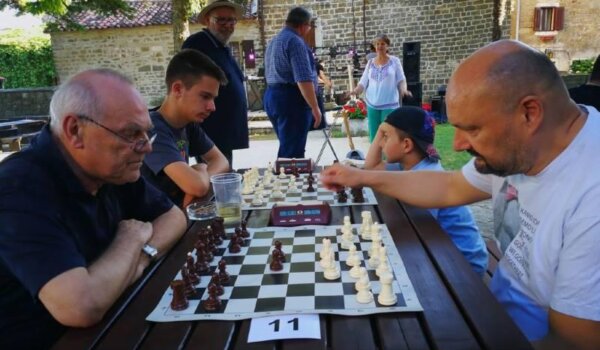 Šah: Riječki velemajstor Ognjen Jovanić opet trijumfirao u Grožnjanu