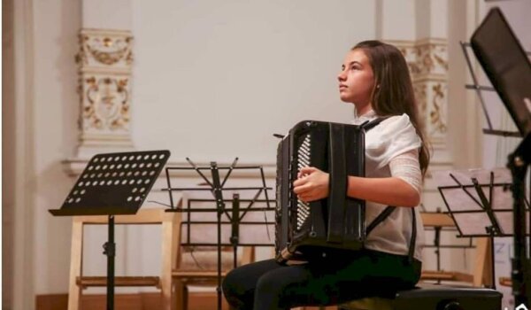 Sutra u Žbandaju koncert Antonele Glavić
