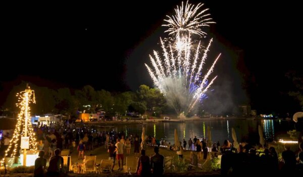 Svečani doček Pola nove godine na Lanterna Summer Nights Festivalu
