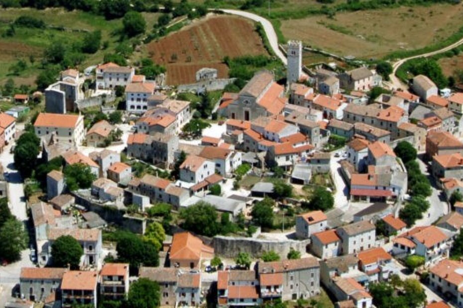 Sveti Lovreč (foto: tzpazin.hr)