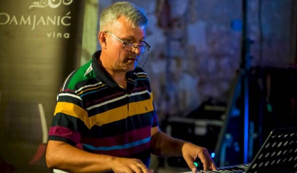 Jazz u lapidariju otvoren uz ovacije Aleksandar Dujin Orkestru