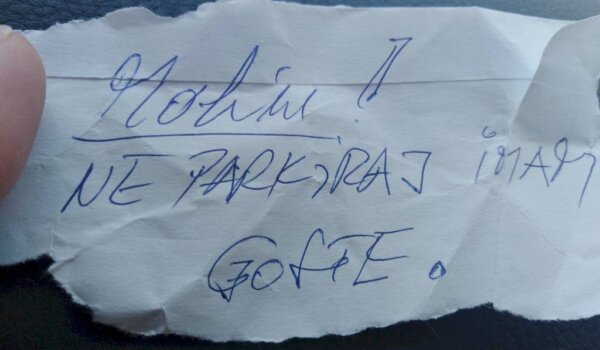 Ne parkiraj, imam goste!