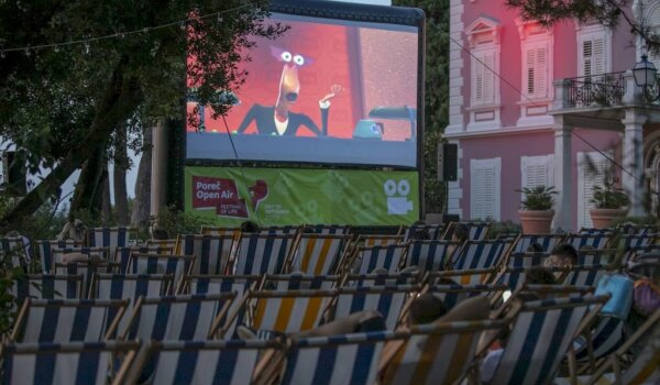 Početak kolovoza uz kino na otvorenom