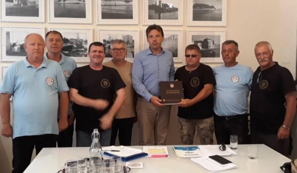 Novigradski branitelji na 4. susretu braniteljskih udruga RH u Benkovcu