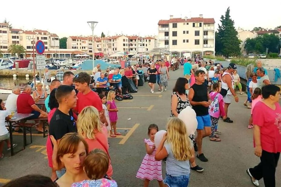 Ribarska fešta u Červar Portu (arhiva)