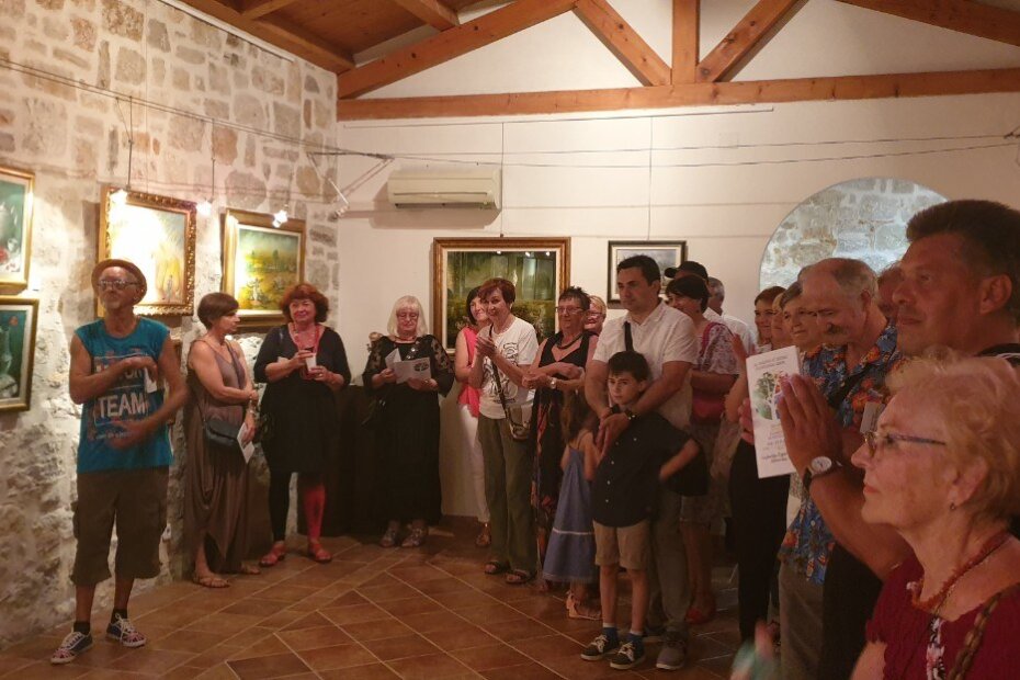 Sa sinoćnjeg otvorenja u glariji Zgor murve u Funtani