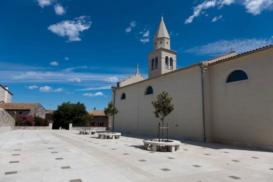 Crkva sv. Bernarda u Funtani (foto: funtana.com)