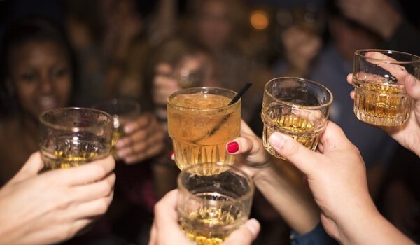 Alkohol u vožnji: Vozači kritiziraju druge, a misle da sami mogu popiti i voziti!