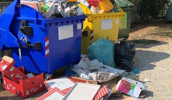 Žbandaj: Neugodni 'mirisi' eko-otoka