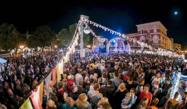 Bajaga i Instruktori za kraj ovogodišnjeg Poreč Open Aira