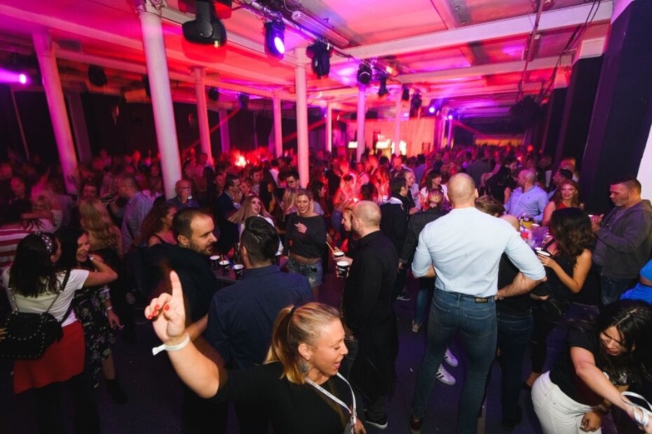 Sa sinoćnje zabave u Rovinju - nastupio je Električni orgazam