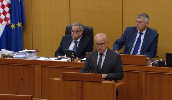 Saborski zastupnik IDS-a Daus napao reformu školstva