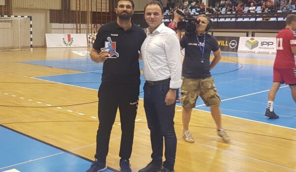 Gradonačelnik Peršurić uručio plaketu treneru RK Poreča