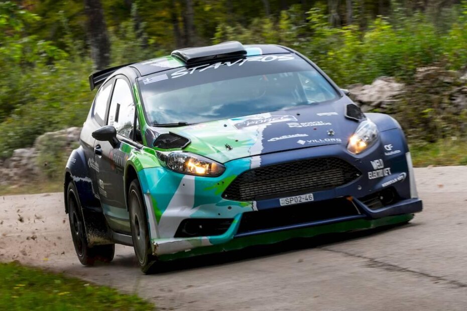 Antal Kovacs i Gergely Istovics s Ford Fiestom R5