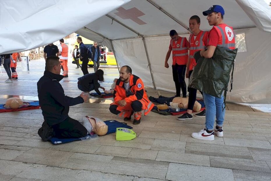 Instrukcije u priručnom šatoru