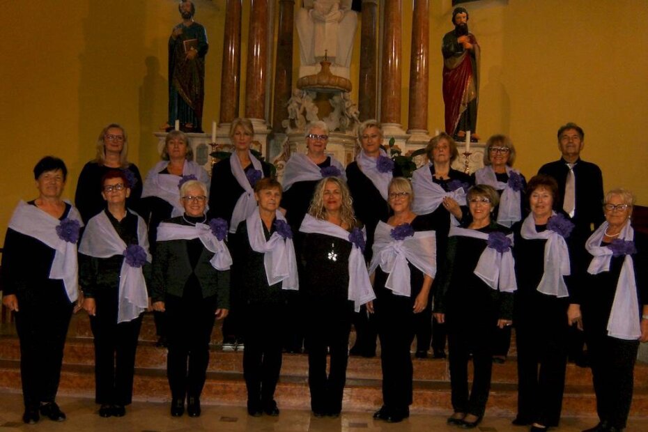 Pjevači u crkvi prije održavanja Festivala
